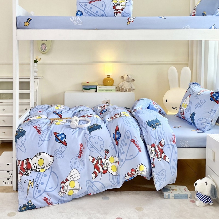 91家纺网 家纺一手货源 找家纺 蘭菲家纺 2025新款学生季经典奥特曼系列全棉印花三件套、四件套 宇宙飞人