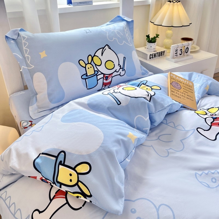 91家纺网 家纺一手货源 找家纺 蘭菲家纺 2025新款学生季经典奥特曼系列全棉印花三件套、四件套 运动员