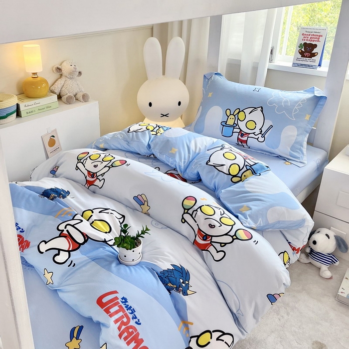 91家纺网 家纺一手货源 找家纺 蘭菲家纺 2025新款学生季经典奥特曼系列全棉印花三件套、四件套 运动员