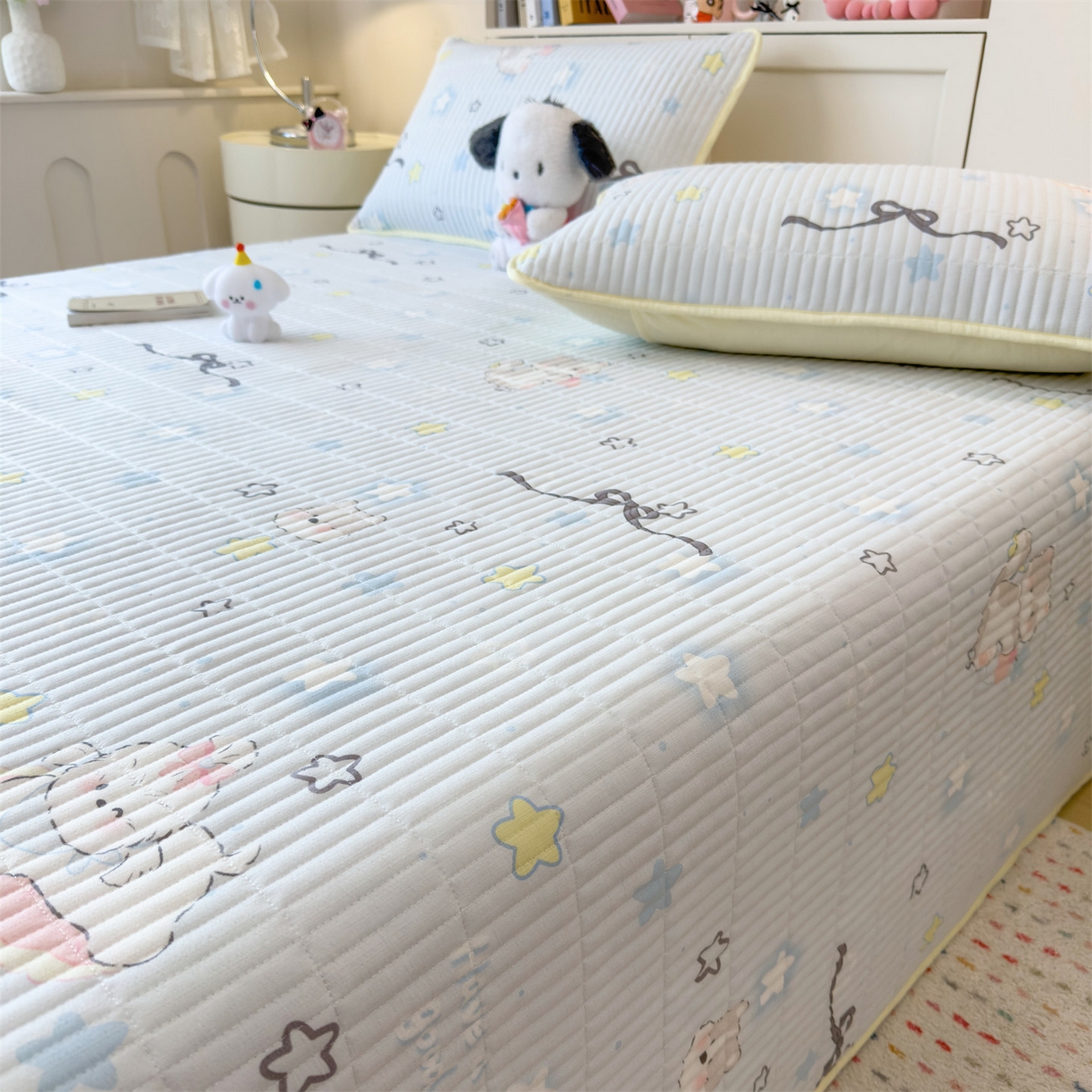 91家纺网 家纺一手货源 找家纺 雯豆家纺 2025新品皱皱双层纱床盖泡泡纱床罩保护套 蝴蝶结小猫