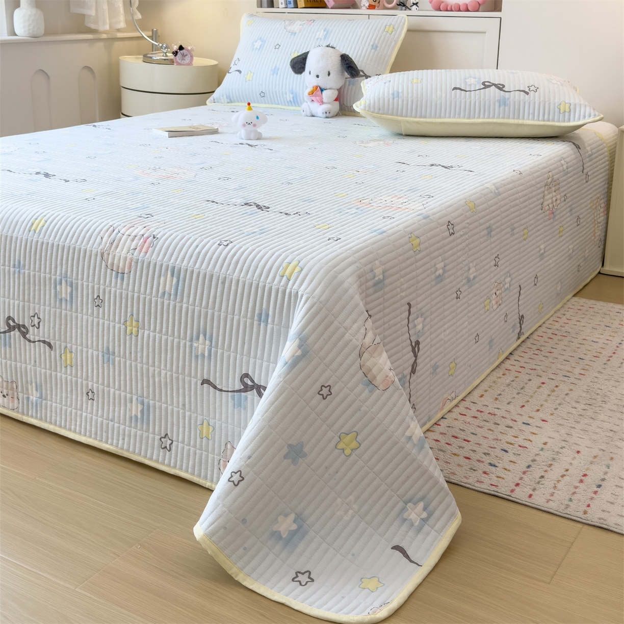 91家纺网 家纺一手货源 找家纺 雯豆家纺 2025新品皱皱双层纱床盖泡泡纱床罩保护套 蝴蝶结小猫