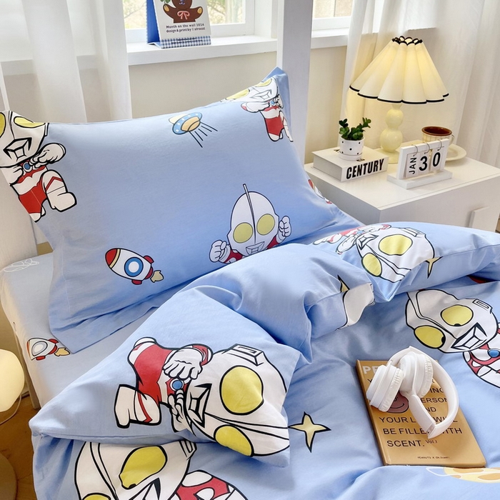 91家纺网 家纺一手货源 找家纺 蘭菲家纺 2025新款学生季经典奥特曼系列全棉印花三件套、四件套 追风