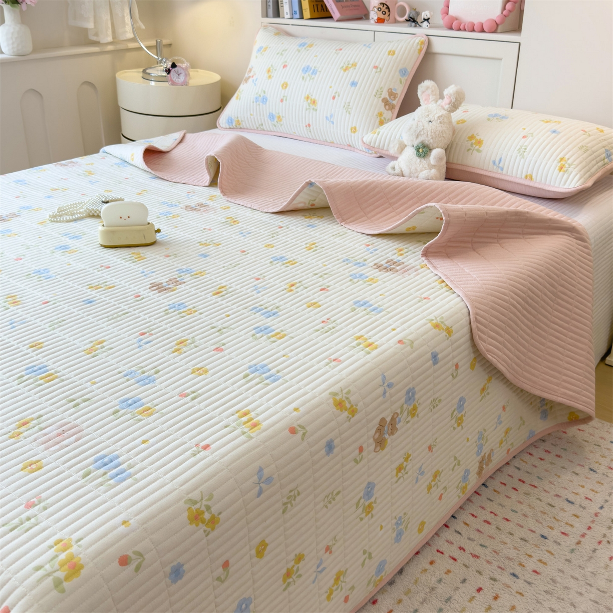 91家纺网 家纺一手货源 找家纺 雯豆家纺 2025新品皱皱双层纱床盖泡泡纱床罩保护套 花小愈