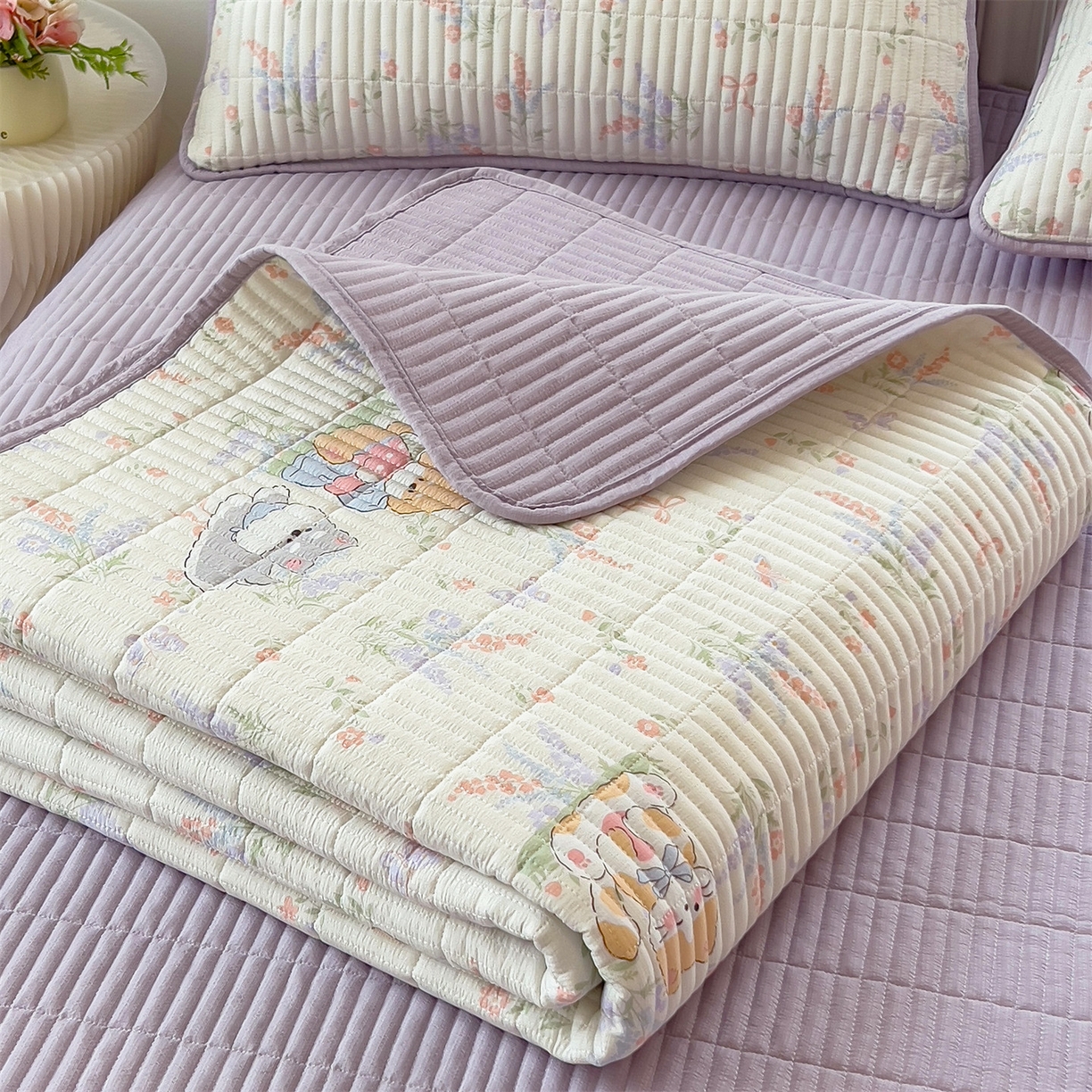 91家纺网 家纺一手货源 找家纺 雯豆家纺 2025新品皱皱双层纱床盖泡泡纱床罩保护套 快乐萌宝