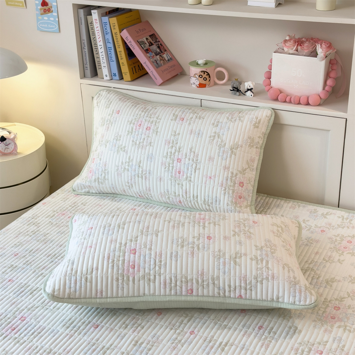 91家纺网 家纺一手货源 找家纺 雯豆家纺 2025新品皱皱双层纱床盖泡泡纱床罩保护套 浪漫花语