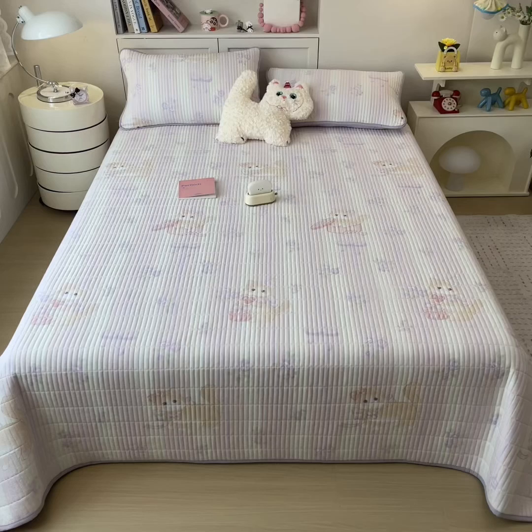 91家纺网 家纺一手货源 找家纺 雯豆家纺 2025新品皱皱双层纱床盖泡泡纱床罩保护套 毛球团团