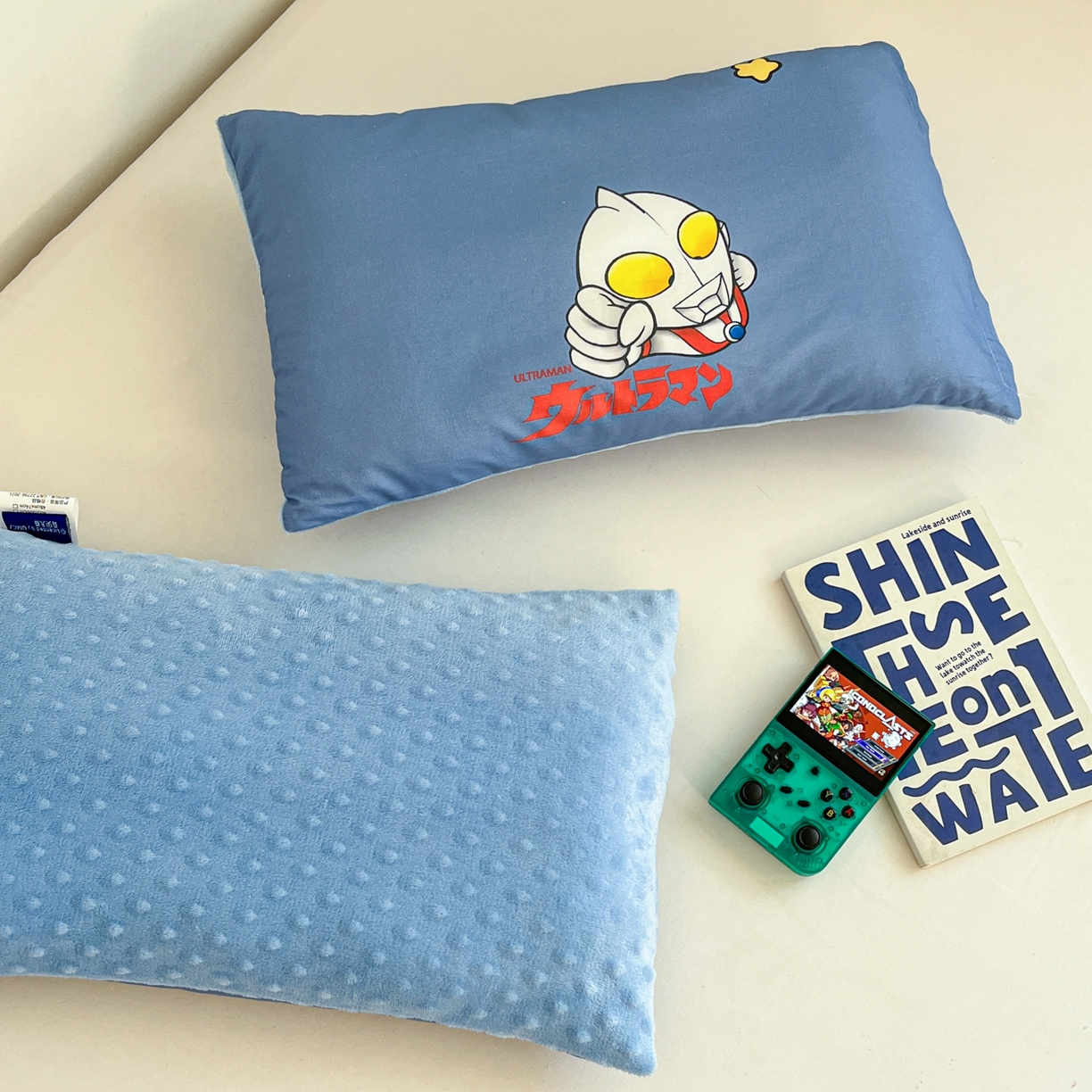 91家纺网 家纺一手货源 找家纺 孩子王家纺 2025新款A棉B绒全棉纯棉豆豆枕学生幼儿园系列 奥特打怪兽 30x50cm/只（带标）