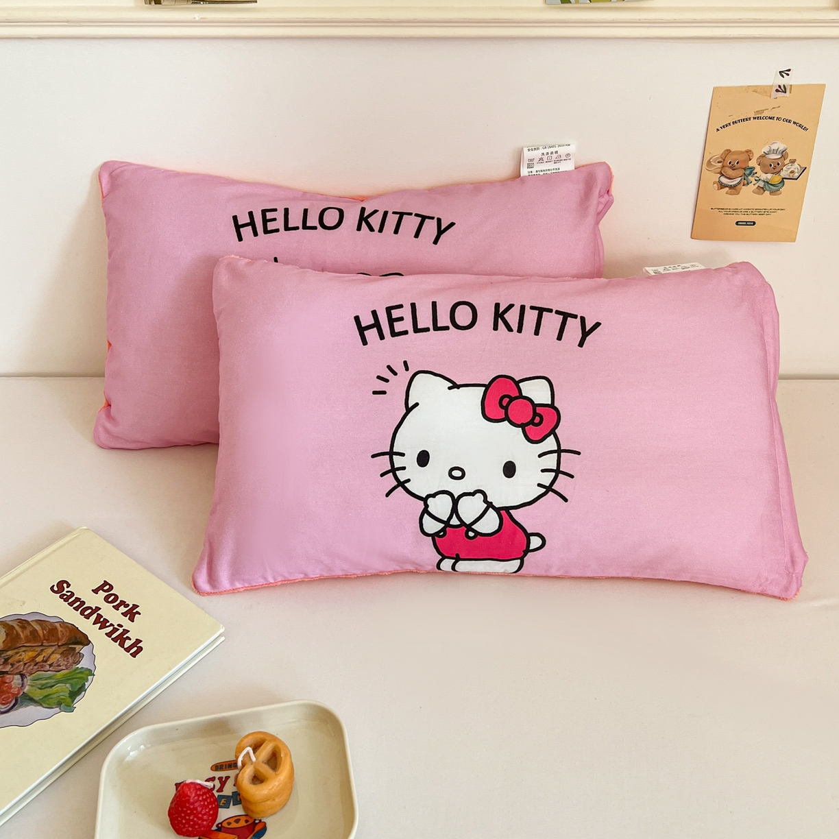 91家纺网 家纺一手货源 找家纺 孩子王家纺 2025新款A棉B绒全棉纯棉豆豆枕学生幼儿园系列 甜品凯蒂 30x50cm/只（带标）