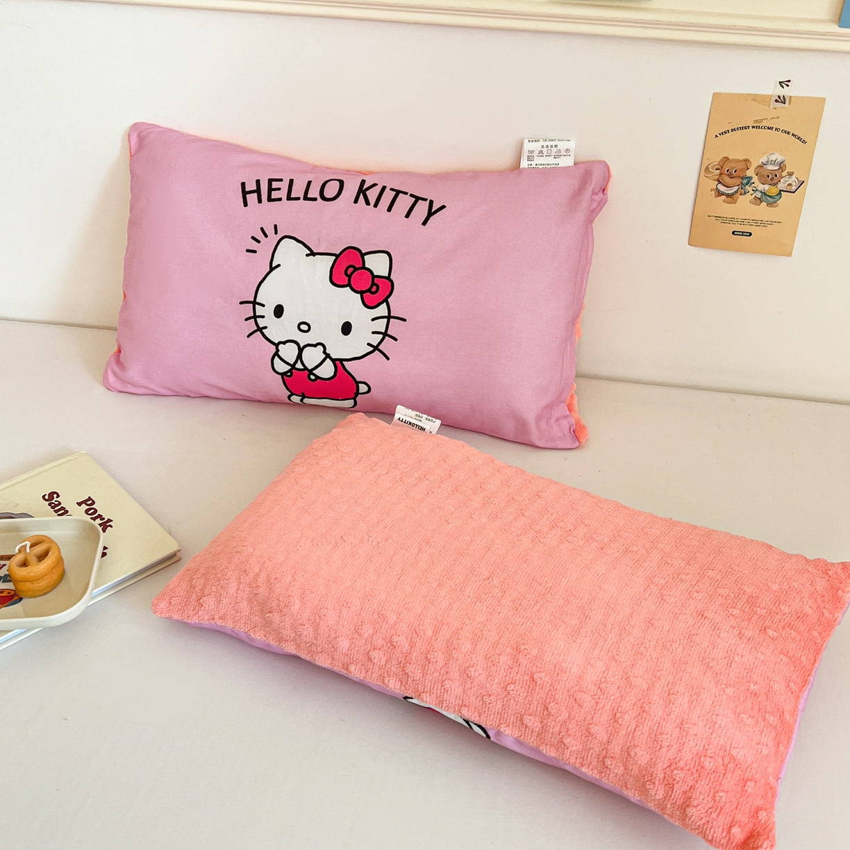 91家纺网 家纺一手货源 找家纺 孩子王家纺 2025新款A棉B绒全棉纯棉豆豆枕学生幼儿园系列 甜品凯蒂 30x50cm/只（带标）