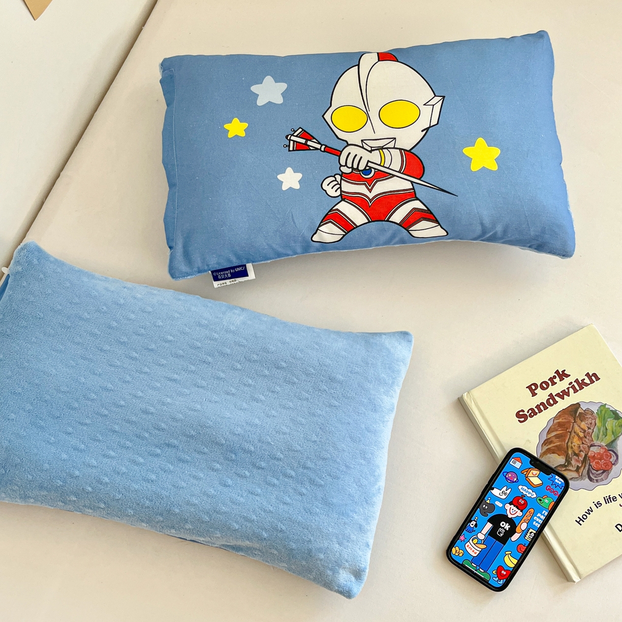 91家纺网 家纺一手货源 找家纺 孩子王家纺 2025新款A棉B绒全棉纯棉豆豆枕学生幼儿园系列 咸蛋超人 30x50cm/只（带标）