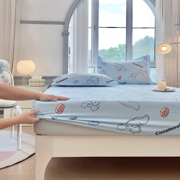 91家纺网 家纺一手货源 找家纺 蘭菲家纺 2025新款三丽鸥系列全棉印花单品床笠 随便蓝