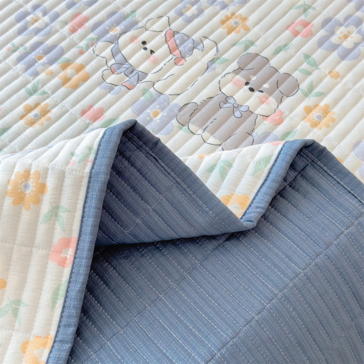 91家纺网 家纺一手货源 找家纺 （总）雯豆家纺 2025新品皱皱双层纱床盖泡泡纱床罩保护套