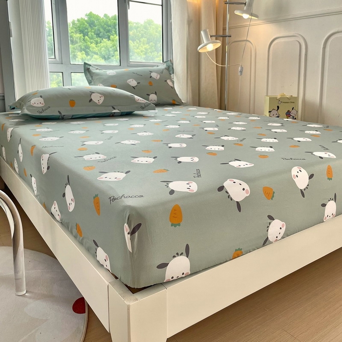 91家纺网 家纺一手货源 找家纺 蘭菲家纺 2025新款三丽鸥系列全棉印花单品床笠 小金豆-绿