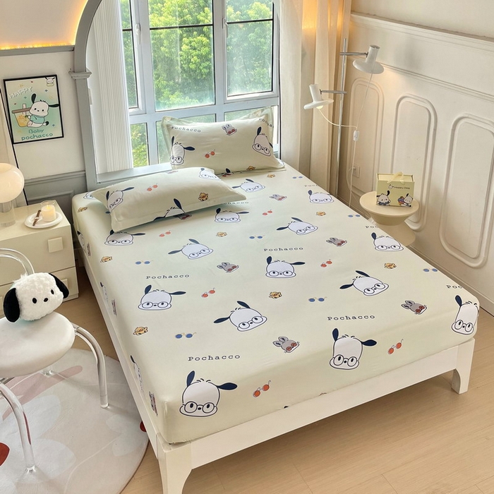 91家纺网 家纺一手货源 找家纺 蘭菲家纺 2025新款三丽鸥系列全棉印花单品床笠 眼镜狗-米