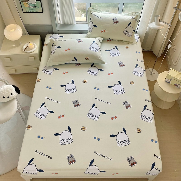 91家纺网 家纺一手货源 找家纺 蘭菲家纺 2025新款三丽鸥系列全棉印花单品床笠 眼镜狗-米