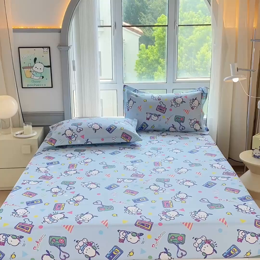 91家纺网 家纺一手货源 找家纺 蘭菲家纺 2025新款三丽鸥系列全棉印花单品床笠 演唱会-蓝