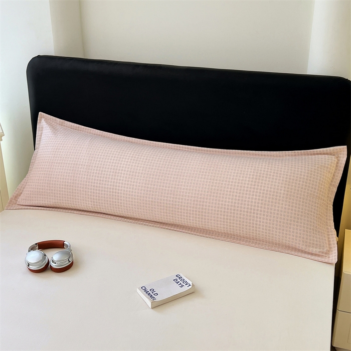 91家纺网 家纺一手货源 找家纺 梦舒羽 2025新款双层纱纯色格子枕套宿舍双人情侣1.8m枕芯套1.5米内胆套 莱茵粉格