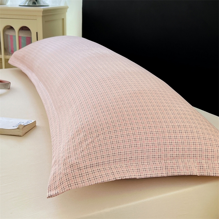 91家纺网 家纺一手货源 找家纺 梦舒羽 2025新款双层纱纯色格子枕套宿舍双人情侣1.8m枕芯套1.5米内胆套 莱茵粉格