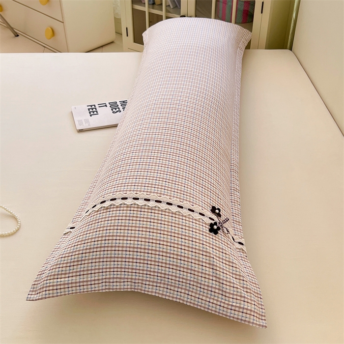 91家纺网 家纺一手货源 找家纺 梦舒羽 2025新款双层纱蕾丝花边格子枕套宿舍双人情侣1.8m枕芯套1.5米内胆套 魅力蓝咖