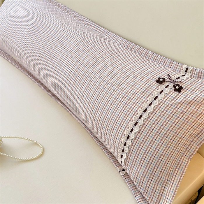 91家纺网 家纺一手货源 找家纺 梦舒羽 2025新款双层纱蕾丝花边格子枕套宿舍双人情侣1.8m枕芯套1.5米内胆套 魅力蓝咖