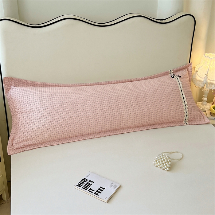 91家纺网 家纺一手货源 找家纺 梦舒羽 2025新款双层纱蕾丝花边格子枕套宿舍双人情侣1.8m枕芯套1.5米内胆套 莱茵粉格