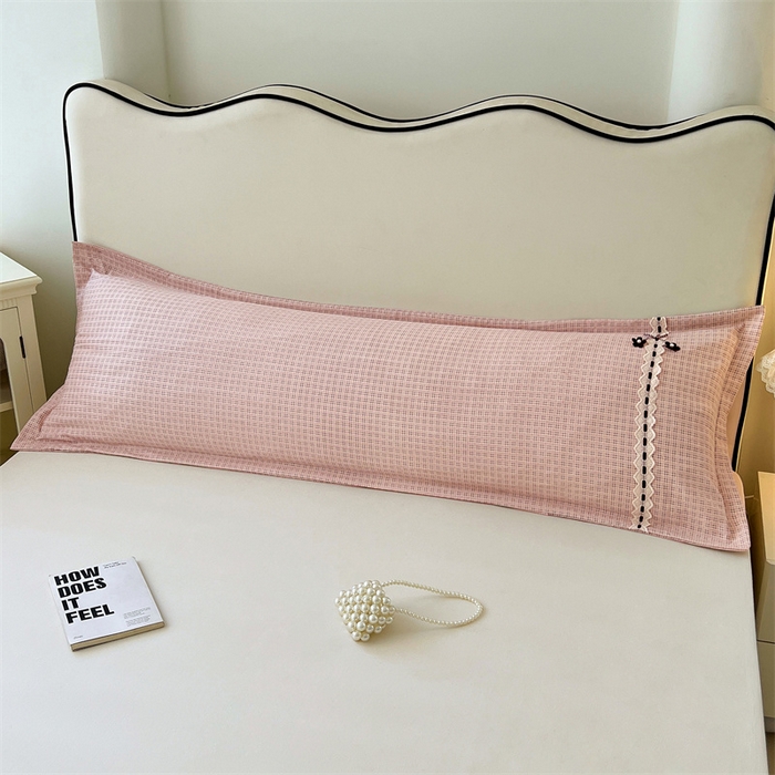 91家纺网 家纺一手货源 找家纺 梦舒羽 2025新款双层纱蕾丝花边格子枕套宿舍双人情侣1.8m枕芯套1.5米内胆套 莱茵粉格