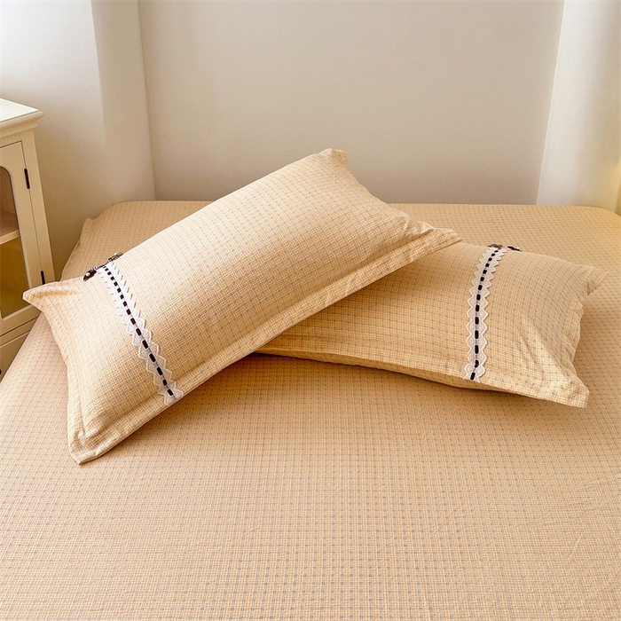 91家纺网 家纺一手货源 找家纺 梦舒羽 2025新款双层纱蕾丝花边格子枕套宿舍单人枕芯套内胆套一对装 秋田黄格