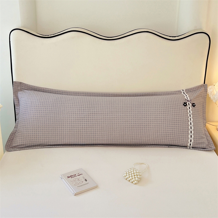91家纺网 家纺一手货源 找家纺 梦舒羽 2025新款双层纱蕾丝花边格子枕套宿舍双人情侣1.8m枕芯套1.5米内胆套 明古灰格