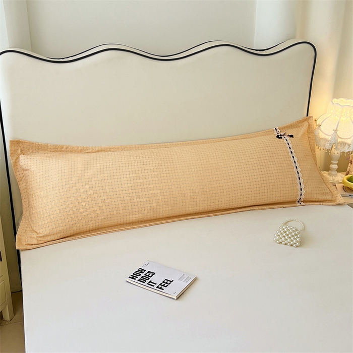 91家纺网 家纺一手货源 找家纺 梦舒羽 2025新款双层纱蕾丝花边格子枕套宿舍双人情侣1.8m枕芯套1.5米内胆套 秋田黄格