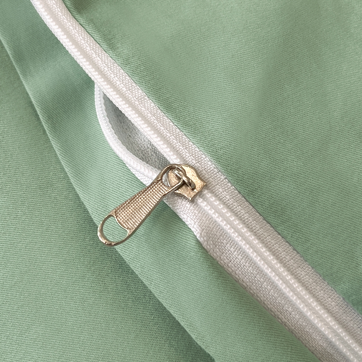 91家纺网 家纺一手货源 找家纺 禾时2025新款全棉磨毛刺绣四件套-香榭丽 冰川绿