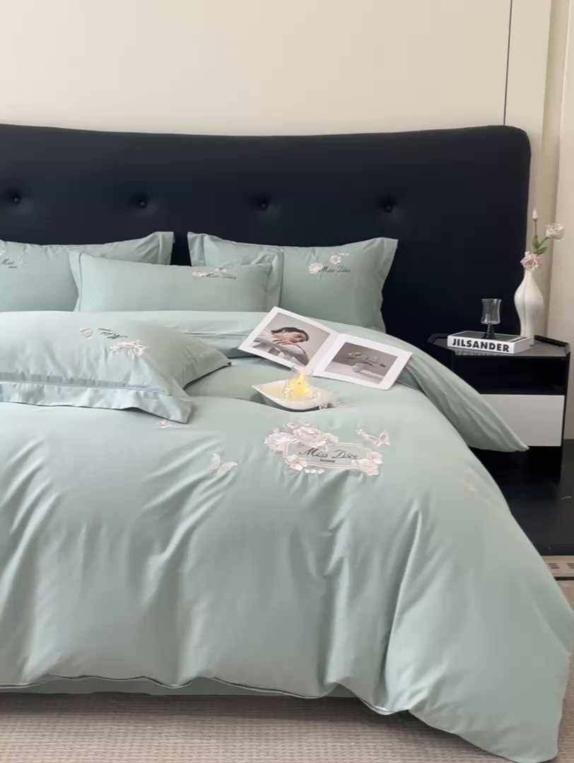 91家纺网 家纺一手货源 找家纺 禾时2025新款全棉磨毛刺绣四件套-香榭丽 冰川绿