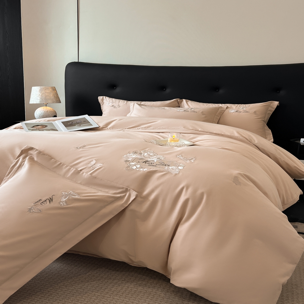 91家纺网 家纺一手货源 找家纺 禾时2025新款全棉磨毛刺绣四件套-香榭丽 藕荷色