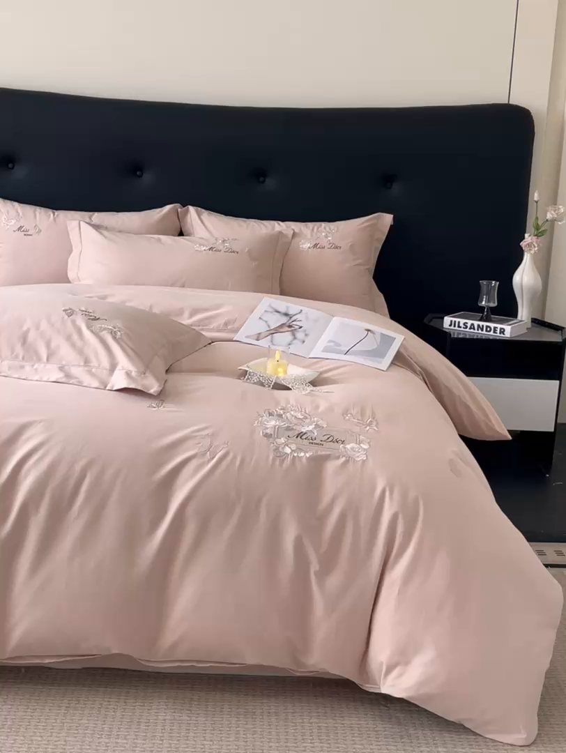 91家纺网 家纺一手货源 找家纺 禾时2025新款全棉磨毛刺绣四件套-香榭丽 藕荷色