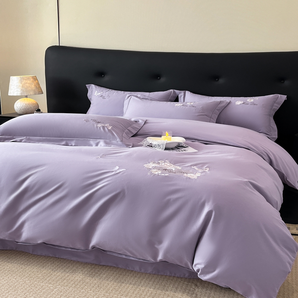 91家纺网 家纺一手货源 找家纺 禾时2025新款全棉磨毛刺绣四件套-香榭丽 雪青