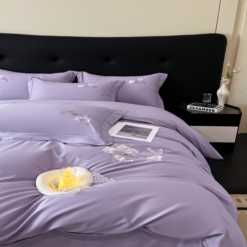 91家纺网 家纺一手货源 找家纺 禾时2025新款全棉磨毛刺绣四件套-香榭丽 雪青