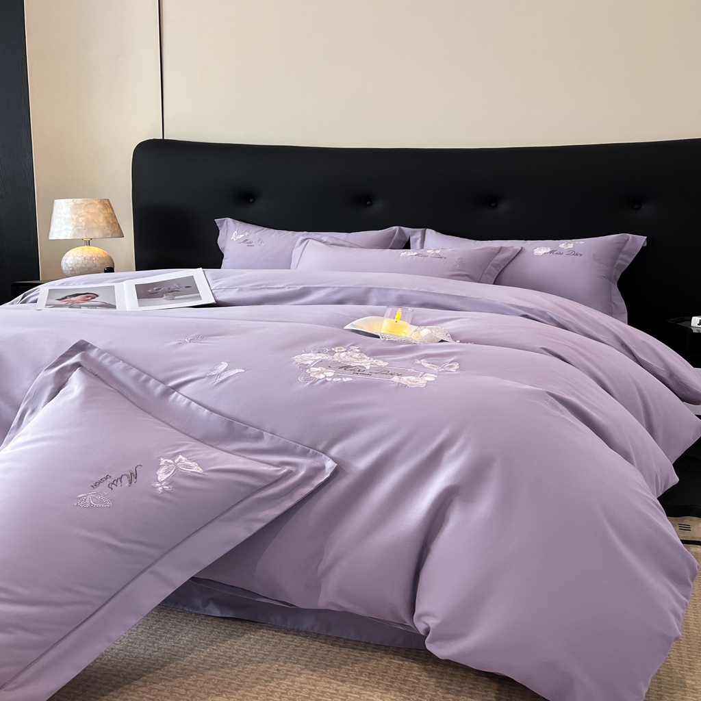 91家纺网 家纺一手货源 找家纺 禾时2025新款全棉磨毛刺绣四件套-香榭丽 雪青