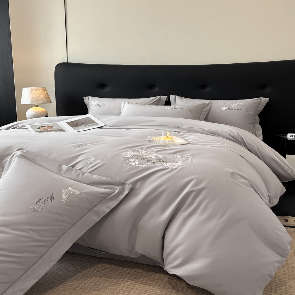 91家纺网 家纺一手货源 找家纺 禾时2025新款全棉磨毛刺绣四件套-香榭丽 银灰