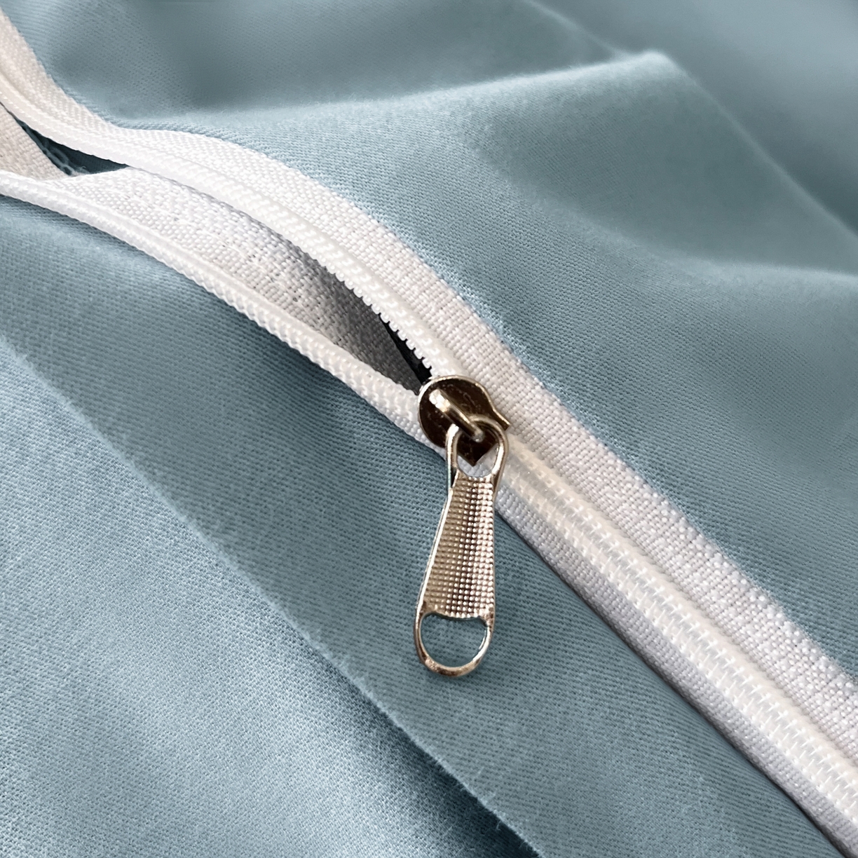 91家纺网 家纺一手货源 找家纺 禾时2025新款全棉磨毛刺绣四件套-香榭丽 云水蓝