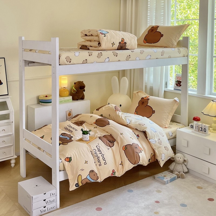 91家纺网 家纺一手货源 找家纺 （总）蘭菲家纺 2025新款学生季卡皮巴拉系列全棉印花三件套