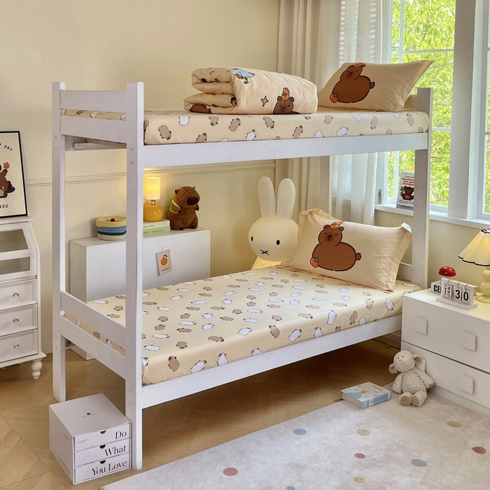 91家纺网 家纺一手货源 找家纺 （总）蘭菲家纺 2025新款学生季卡皮巴拉系列全棉印花三件套