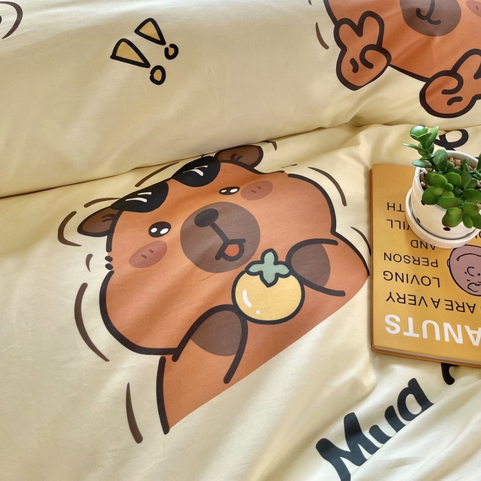 91家纺网 家纺一手货源 找家纺 蘭菲家纺 2025新款学生季卡皮巴拉系列全棉印花三件套 拉不动