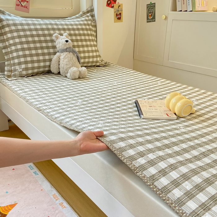 91家纺网 家纺一手货源 找家纺 富之航家纺 2025新款全棉三件套 灰调小狗