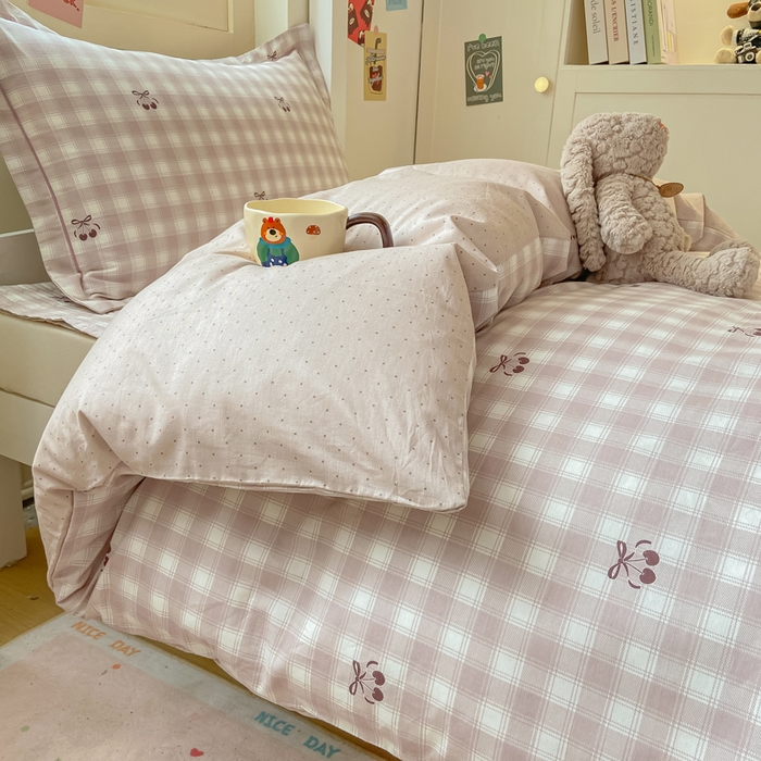 91家纺网 家纺一手货源 找家纺 富之航家纺 2025新款全棉三件套 樱桃蝴蝶结