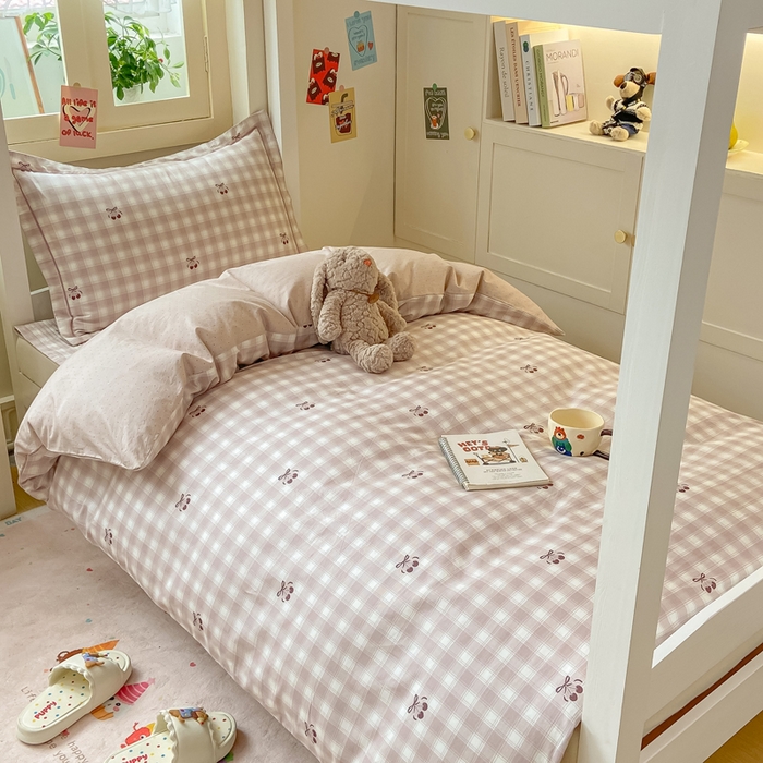 91家纺网 家纺一手货源 找家纺 富之航家纺 2025新款全棉三件套 樱桃蝴蝶结