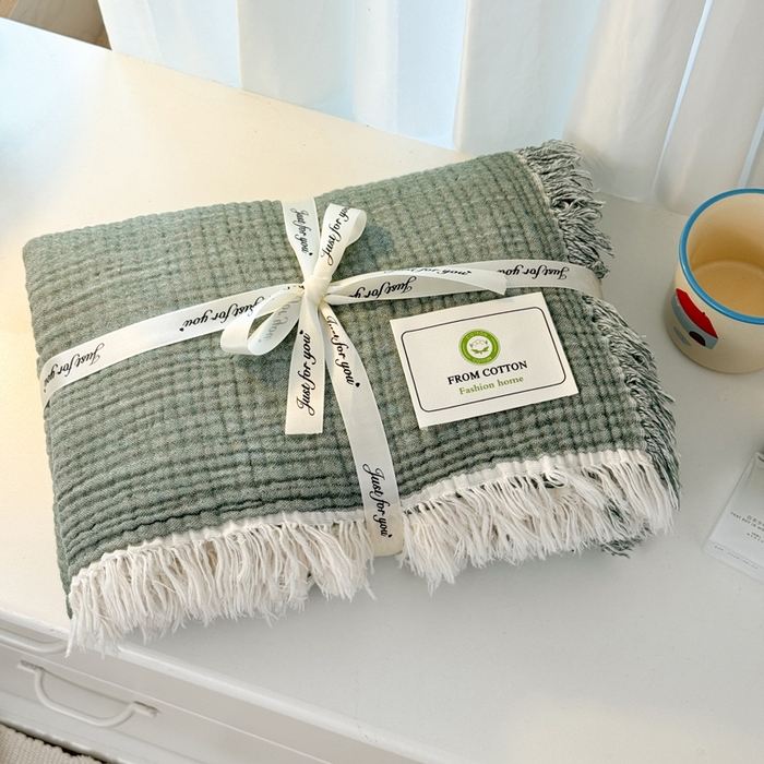 91家纺网 家纺一手货源 找家纺 丹本家纺 2025新款双层纱流苏全棉纯棉毯纯棉流苏款盖毯夏被夏凉被空调被 深绿色