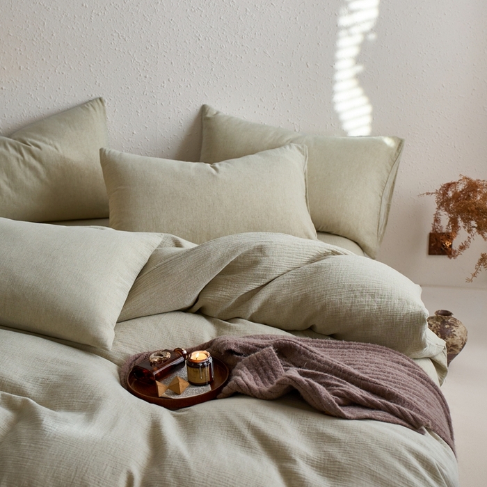 91家纺网 家纺一手货源 找家纺 清雅福2025秋冬新品棉麻双层皱皱纱四件套系列 微风沁绿