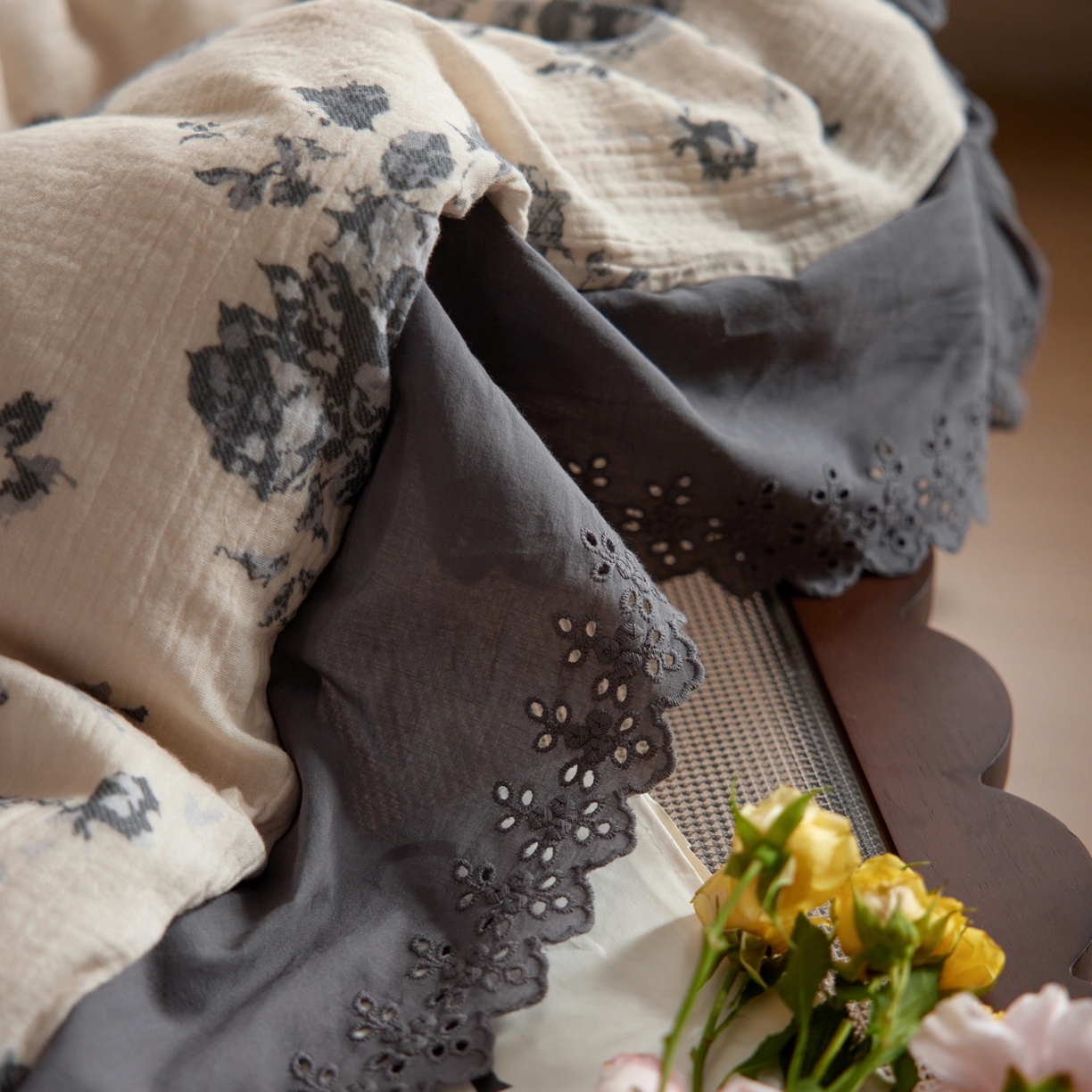 91家纺网 家纺一手货源 找家纺 （总）简纯主义 2025新款100%棉皱皱纱四件套-花甜系列