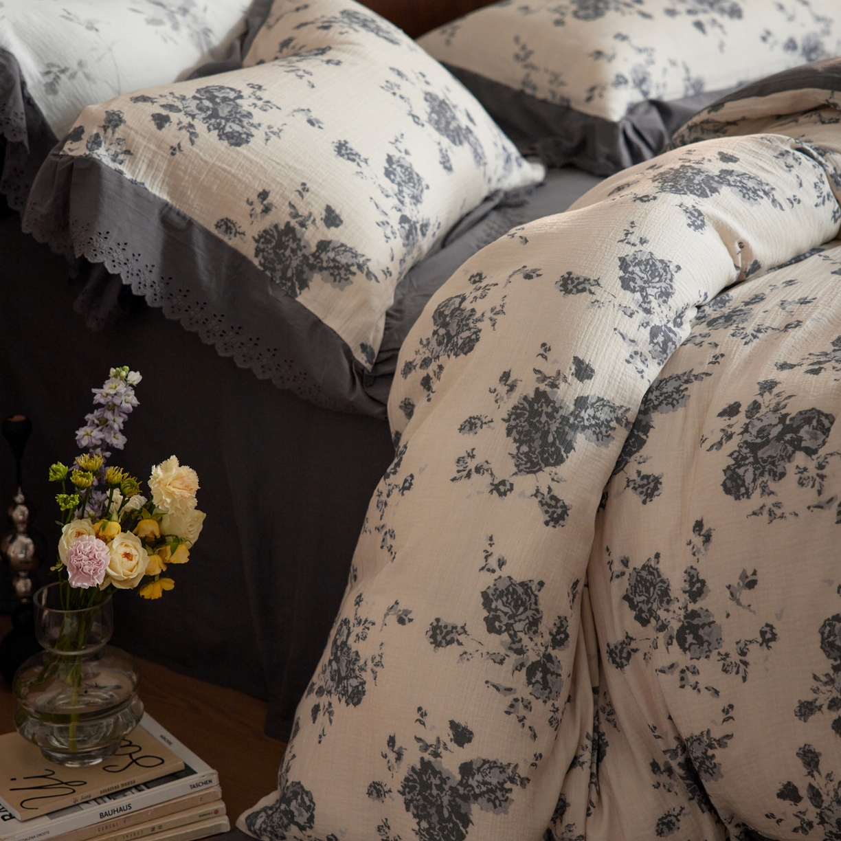 91家纺网 家纺一手货源 找家纺 （总）简纯主义 2025新款100%棉皱皱纱四件套-花甜系列