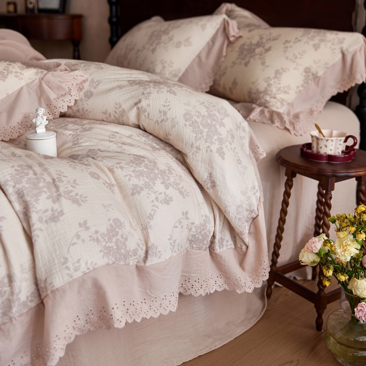 91家纺网 家纺一手货源 找家纺 简纯主义 2025新款100%棉皱皱纱四件套-花甜系列 枝瑶粉