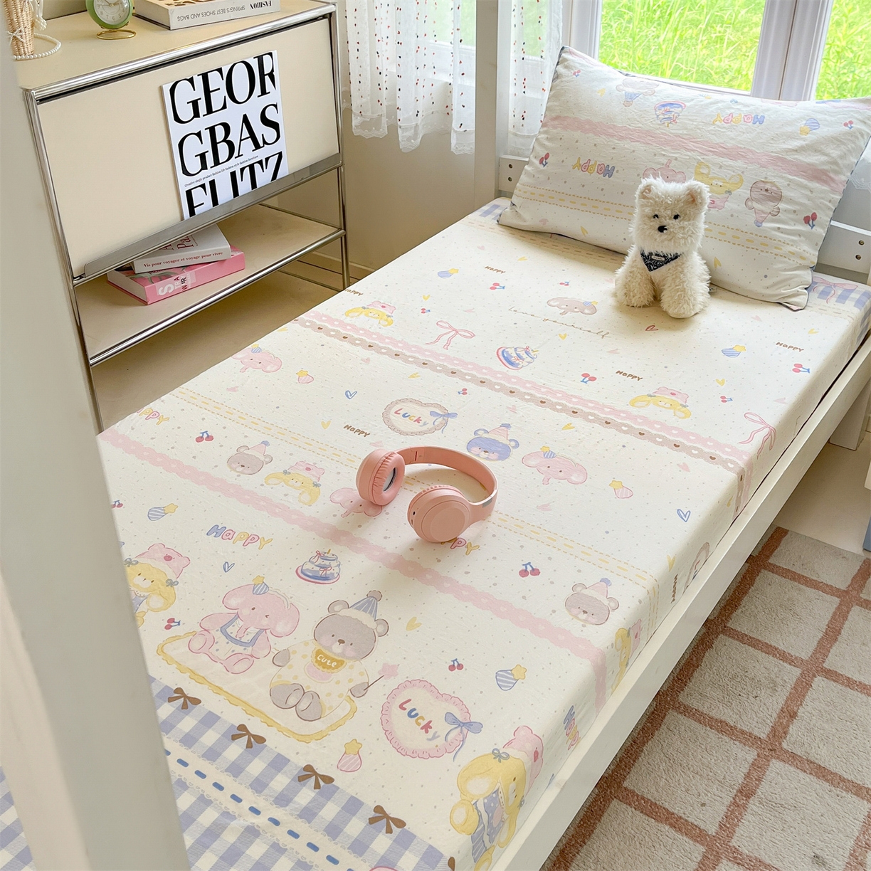 91家纺网 家纺一手货源 找家纺 盛秋家纺 2025新款水洗棉卡通学生小三套套件 开心派对+蓝小格